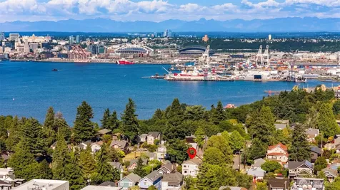 4122 SW Walker Street Seattle WA 98116