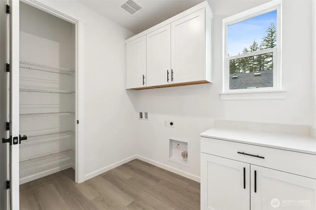 5851 Thornhill Avenue SW Port Orchard WA 98367