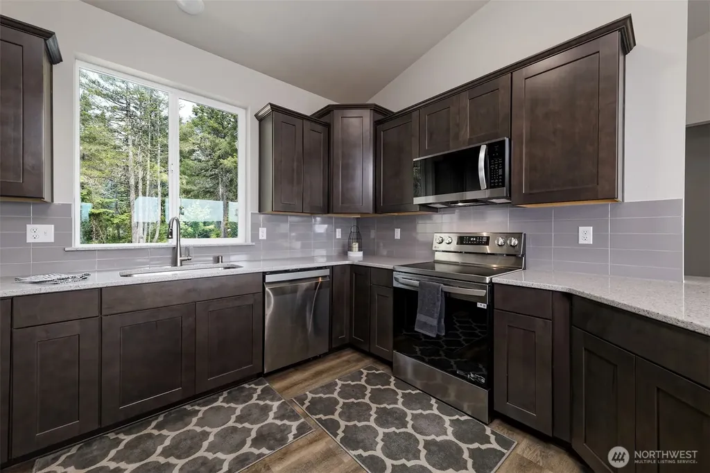 361 NE Southridge Drive Belfair WA 98528