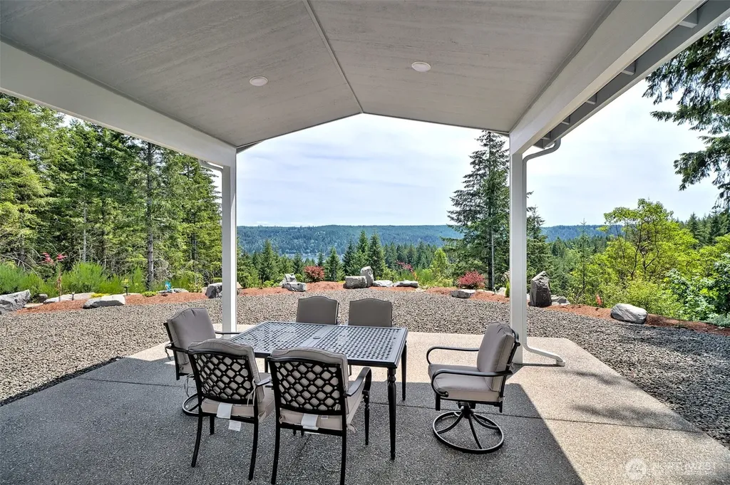 361 NE Southridge Drive Belfair WA 98528