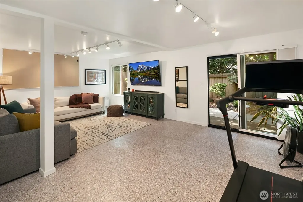 15628 8th Avenue SW Burien WA 98166