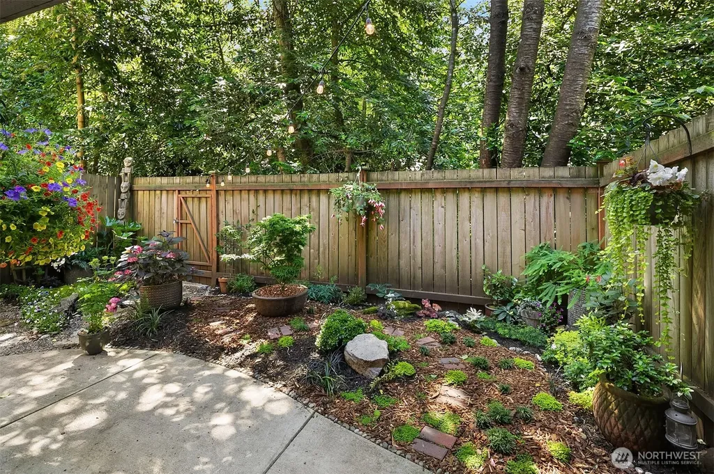 15628 8th Avenue SW Burien WA 98166