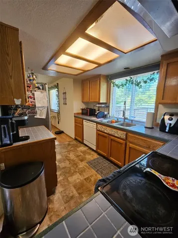 1327 S 88th Street Tacoma WA 98444