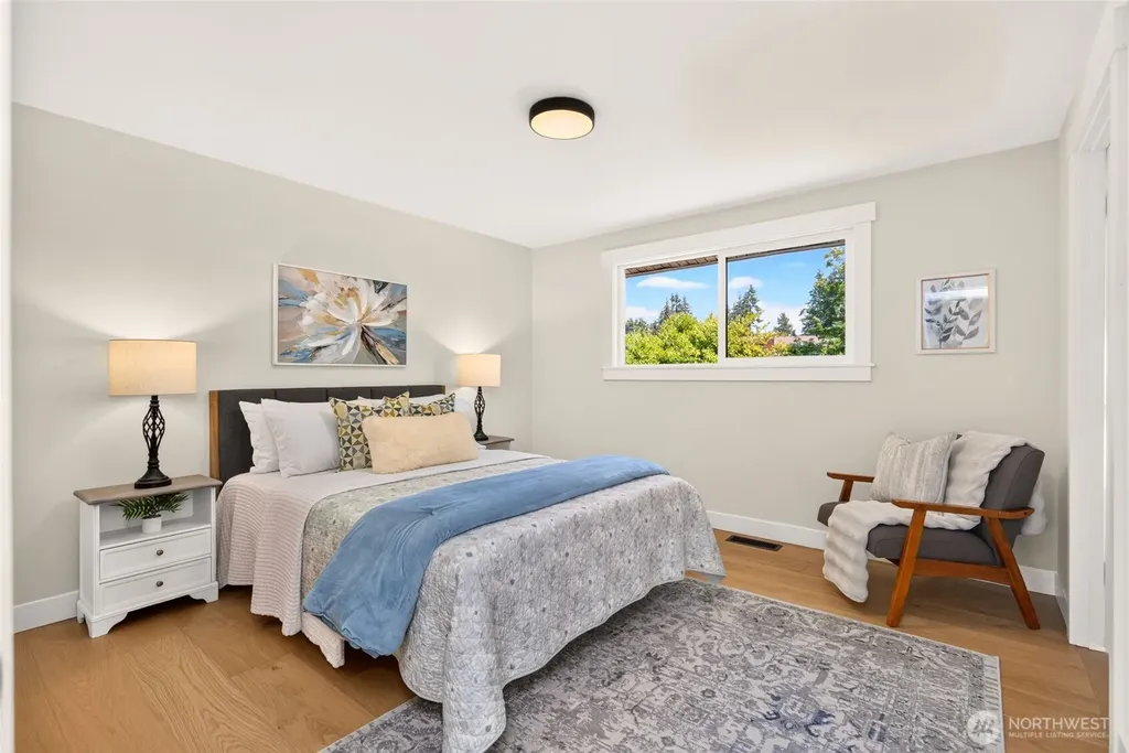 19624 62nd Avenue NE Kenmore WA 98028