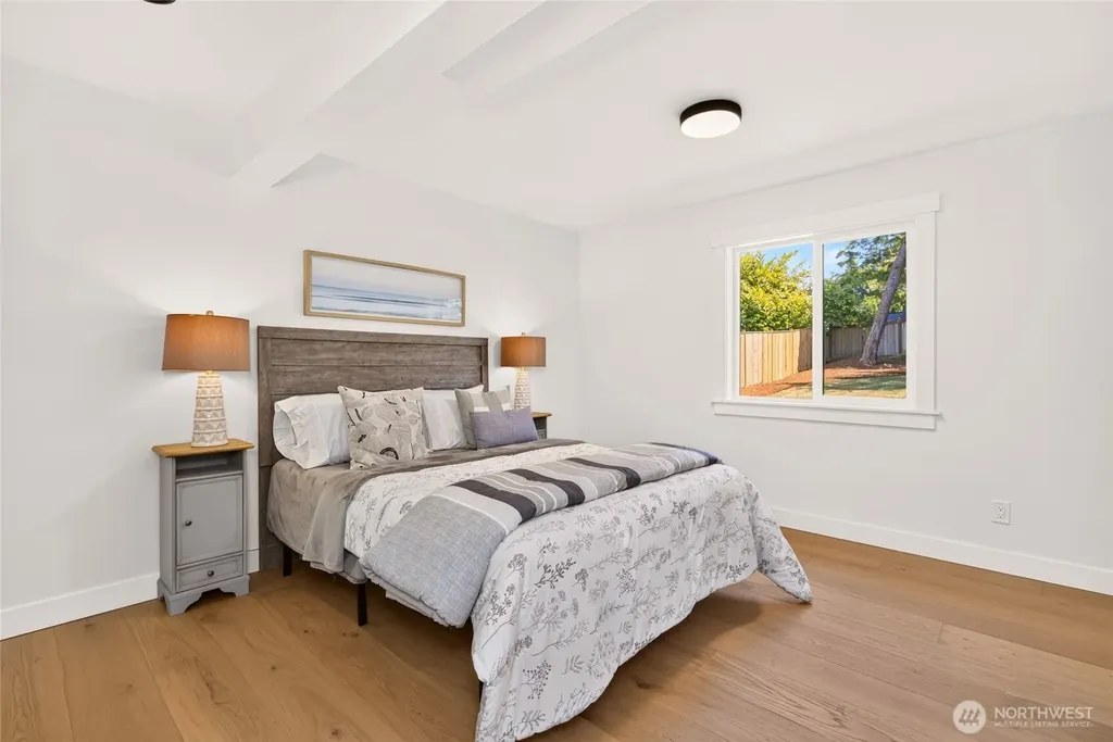 19624 62nd Avenue NE Kenmore WA 98028