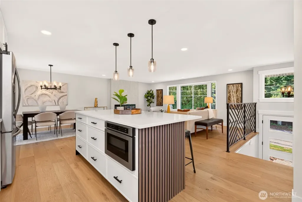 19624 62nd Avenue NE Kenmore WA 98028