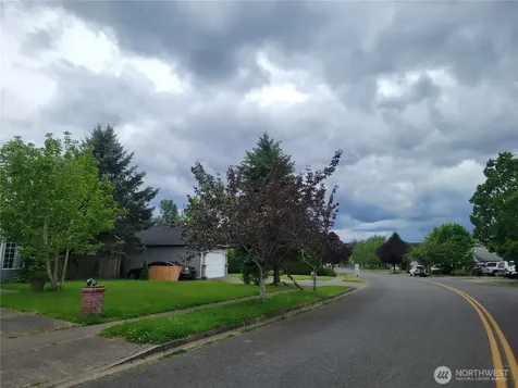 506 Skinner Way SW Orting WA 98360