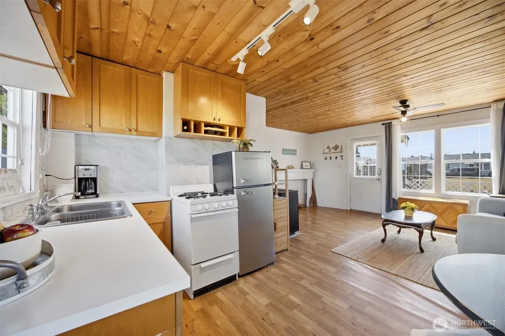 7910 Birch Bay Drive Blaine WA 98230