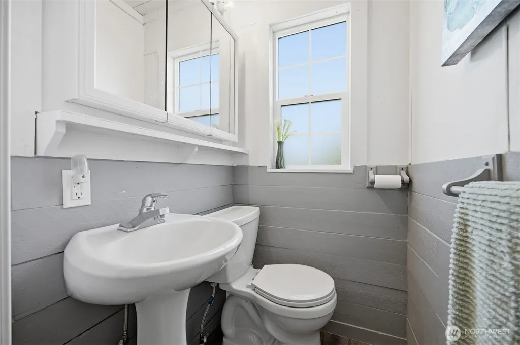 7910 Birch Bay Drive Blaine WA 98230