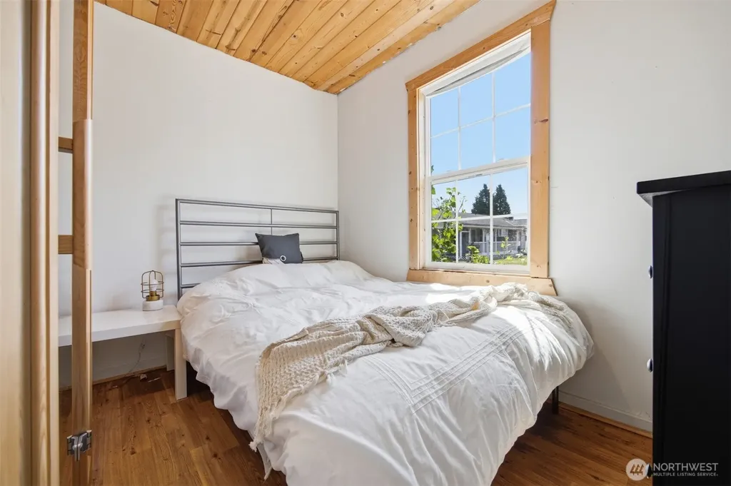 7910 Birch Bay Drive Blaine WA 98230