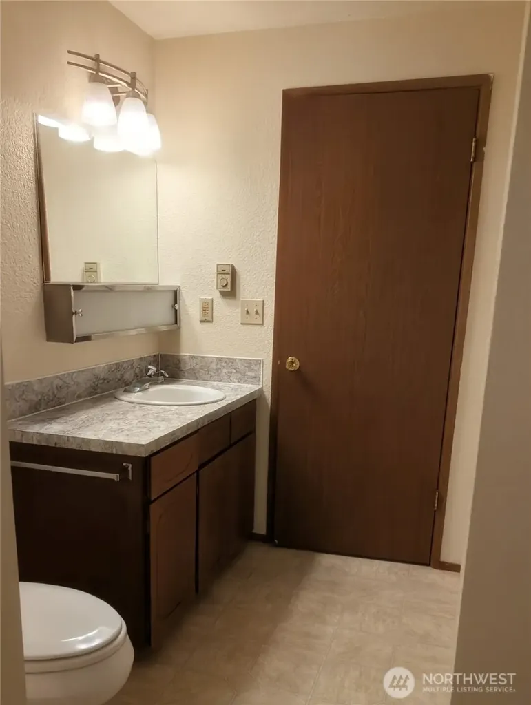 114 Jalyn Street Centralia WA 98531