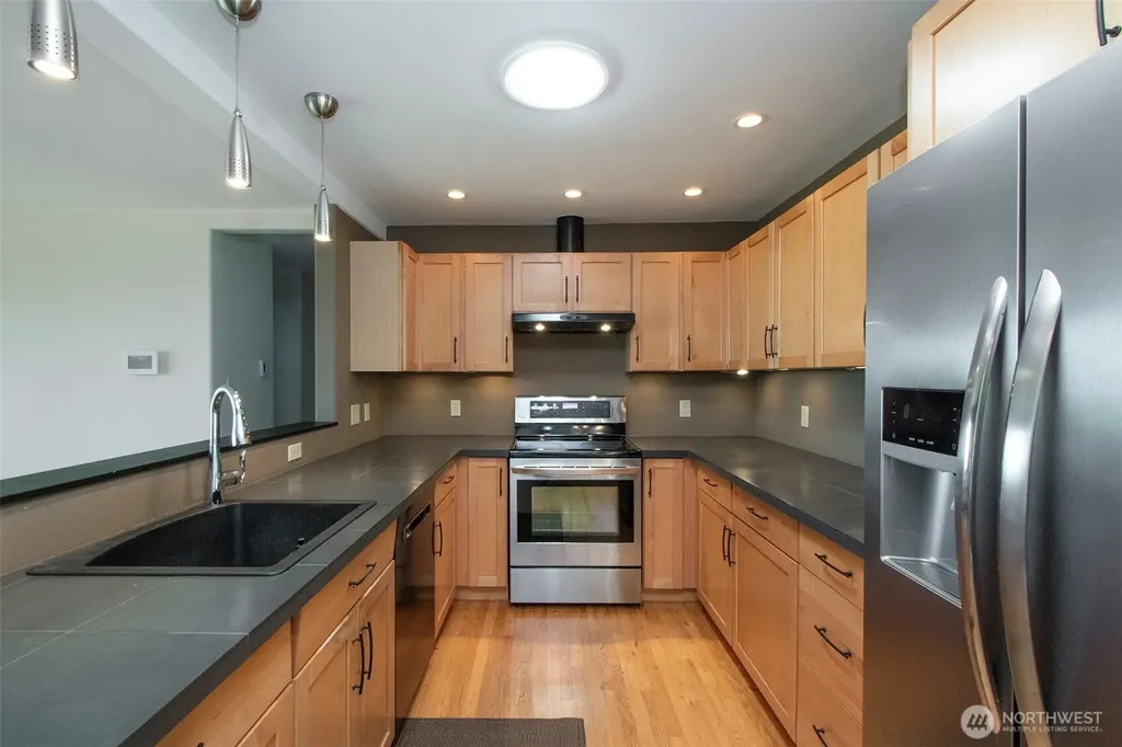 619 E Park Avenue Port Angeles WA 98362