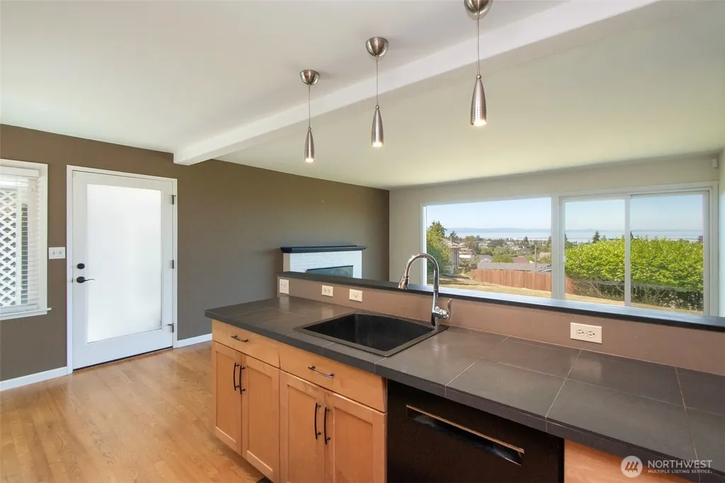 619 E Park Avenue Port Angeles WA 98362
