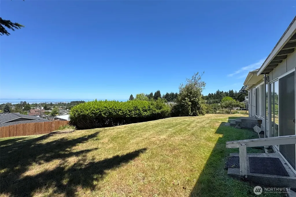 619 E Park Avenue Port Angeles WA 98362