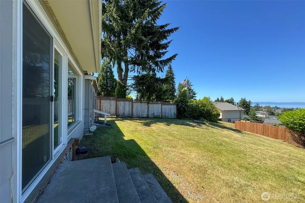 619 E Park Avenue Port Angeles WA 98362