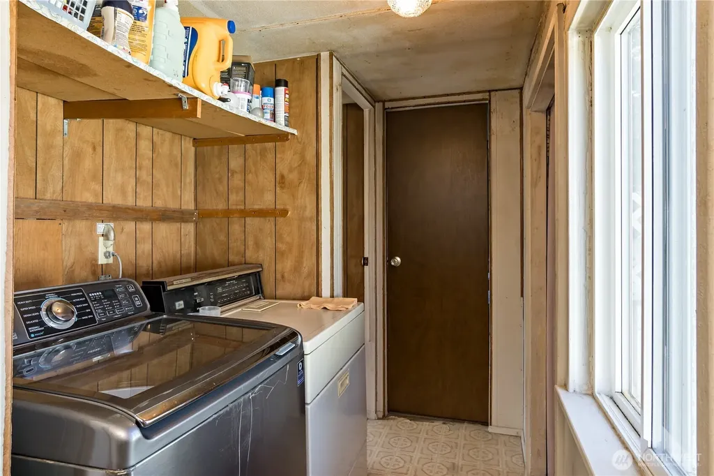 12818 228th Avenue E Bonney Lake WA 98391