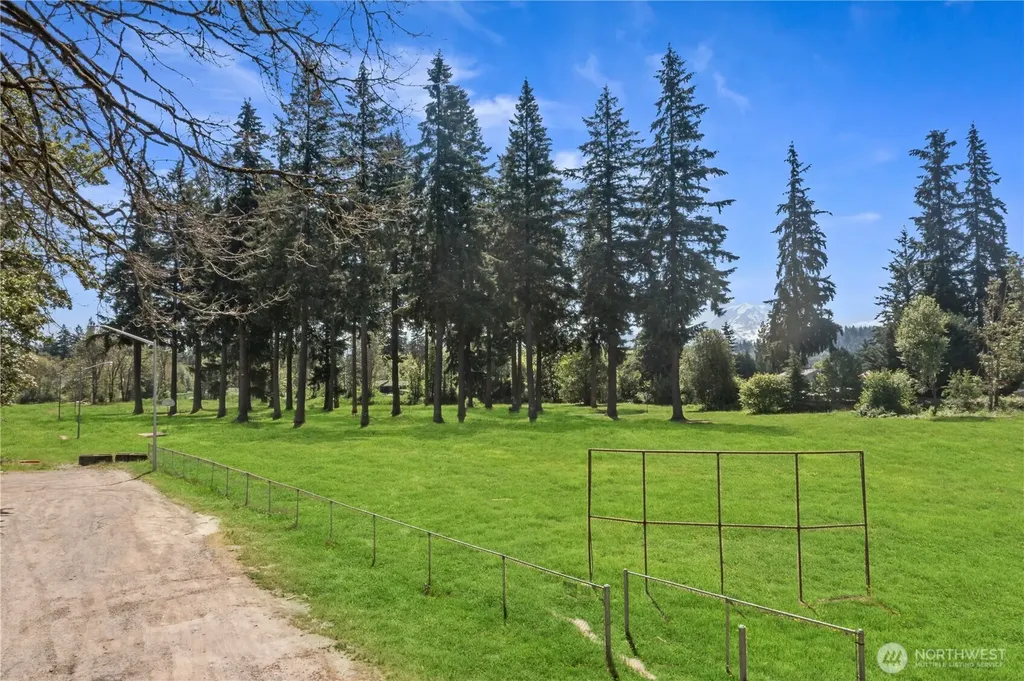 12818 228th Avenue E Bonney Lake WA 98391