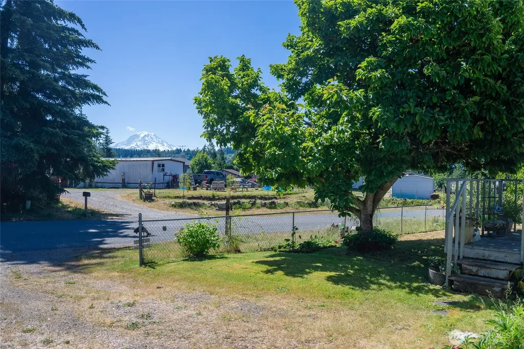12818 228th Avenue E Bonney Lake WA 98391