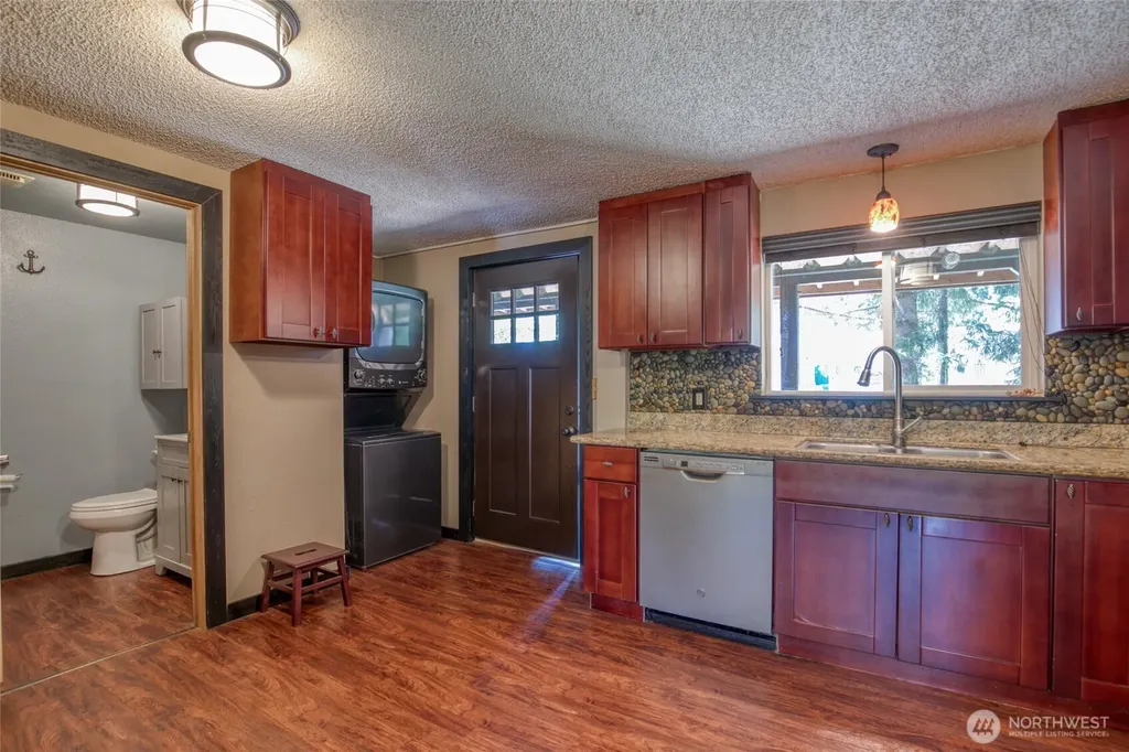 130 Octopus Avenue NE Ocean Shores WA 98569