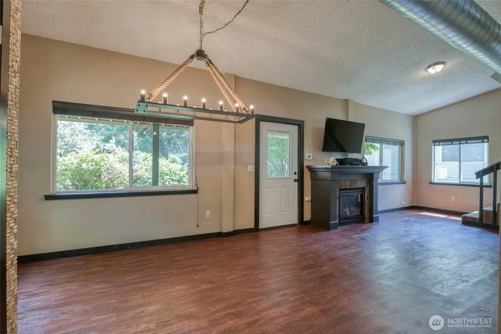 130 Octopus Avenue NE Ocean Shores WA 98569