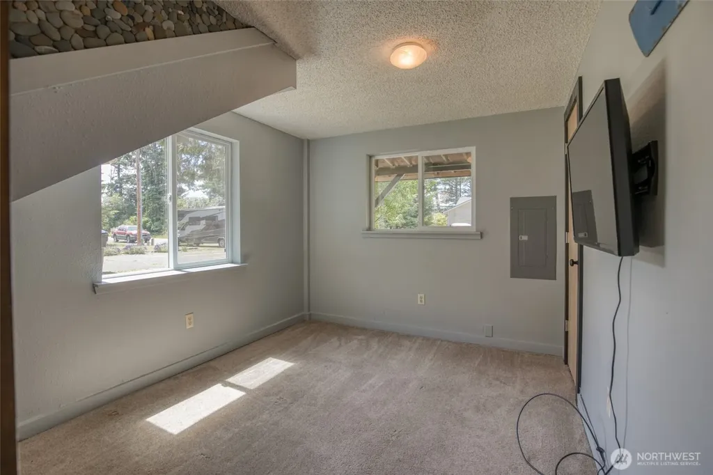 130 Octopus Avenue NE Ocean Shores WA 98569