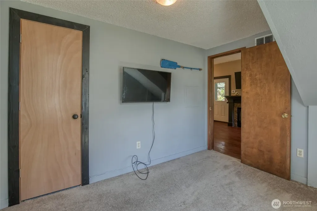 130 Octopus Avenue NE Ocean Shores WA 98569