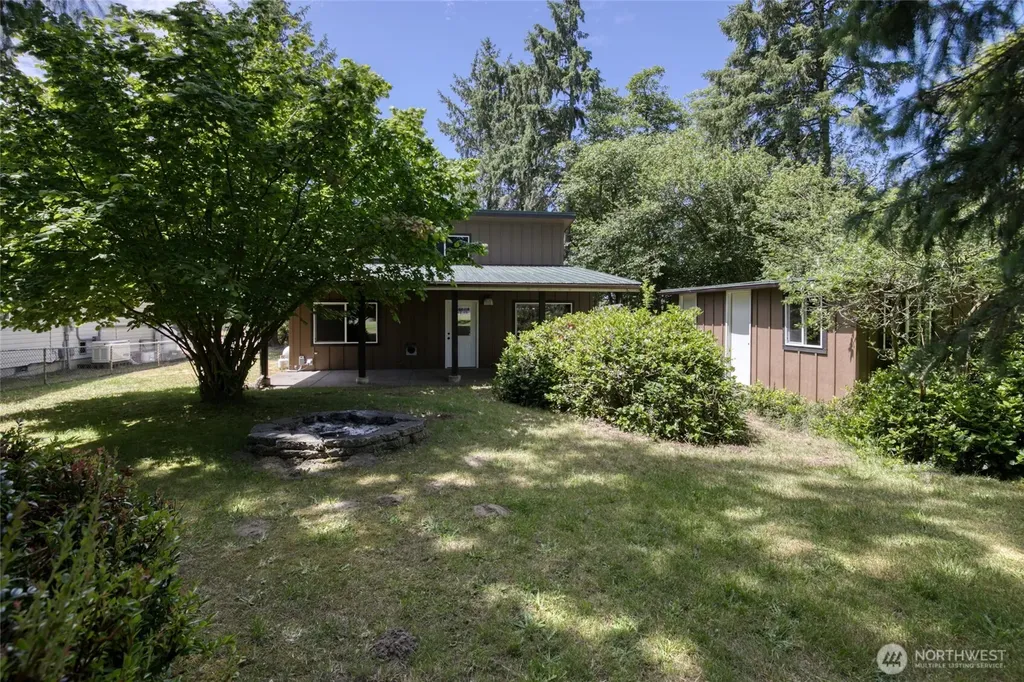 130 Octopus Avenue NE Ocean Shores WA 98569