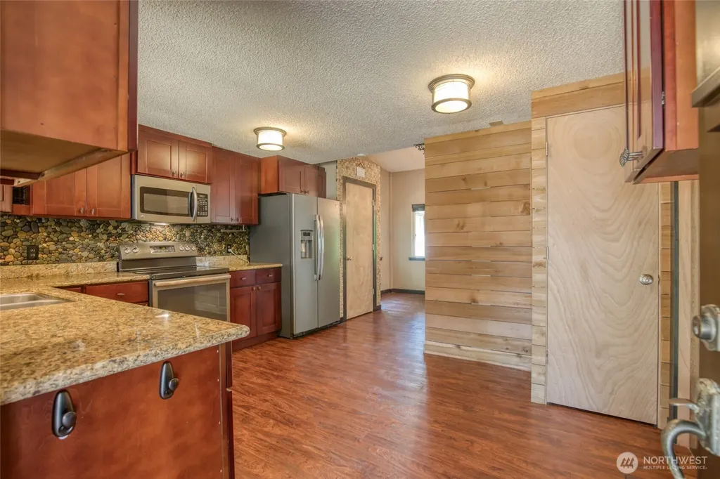 130 Octopus Avenue NE Ocean Shores WA 98569