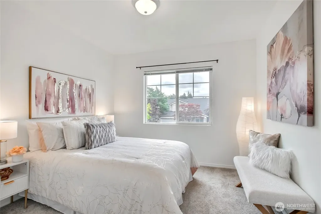 24240 SE 10th Place Sammamish WA 98075