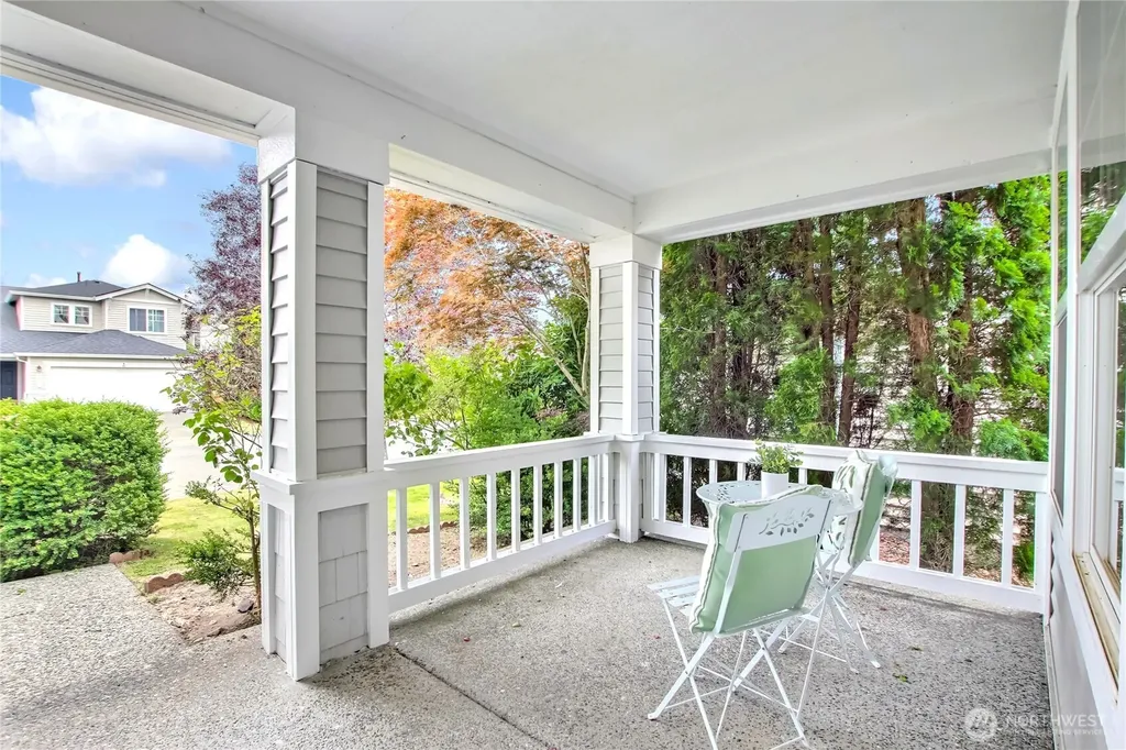 24240 SE 10th Place Sammamish WA 98075