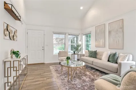 24240 SE 10th Place Sammamish WA 98075