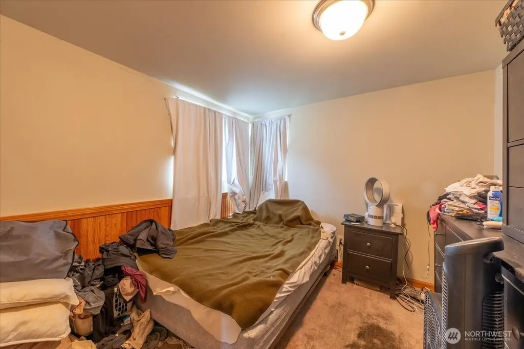 7945 9th Avenue SW Seattle WA 98106