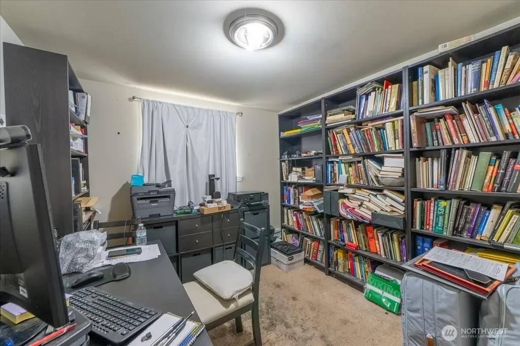 7945 9th Avenue SW Seattle WA 98106