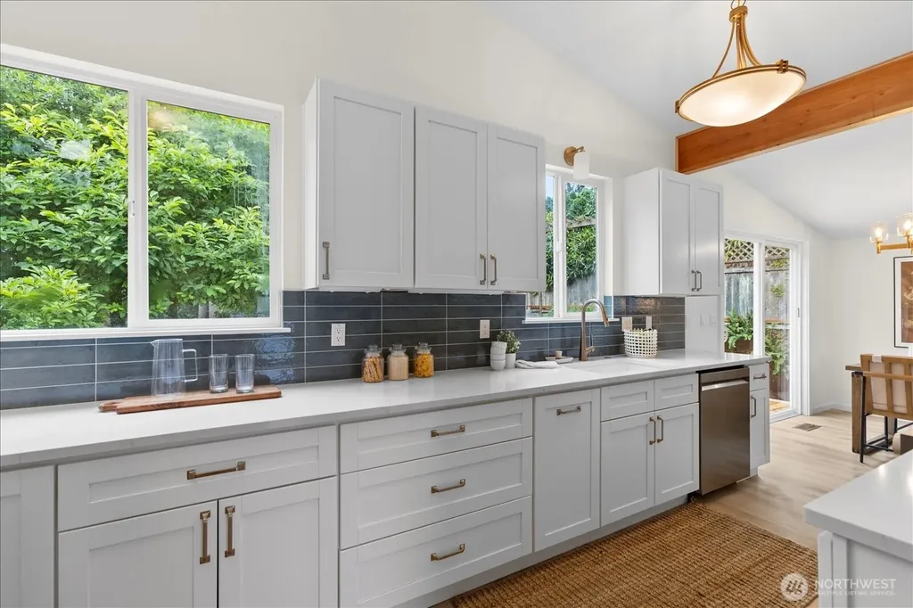 8104 Sierra Drive Edmonds WA 98026