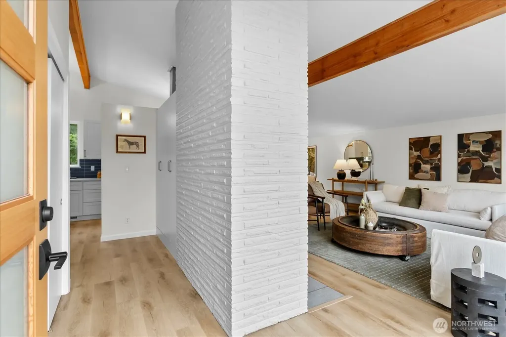 8104 Sierra Drive Edmonds WA 98026