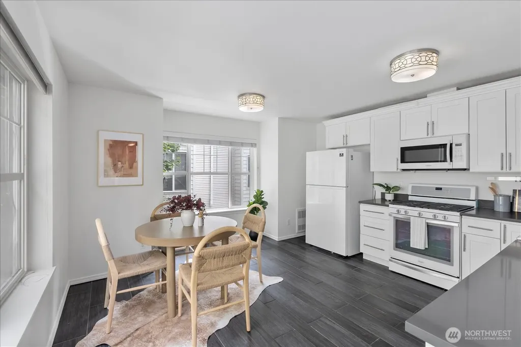 13716 Midvale Avenue N Seattle WA 98133