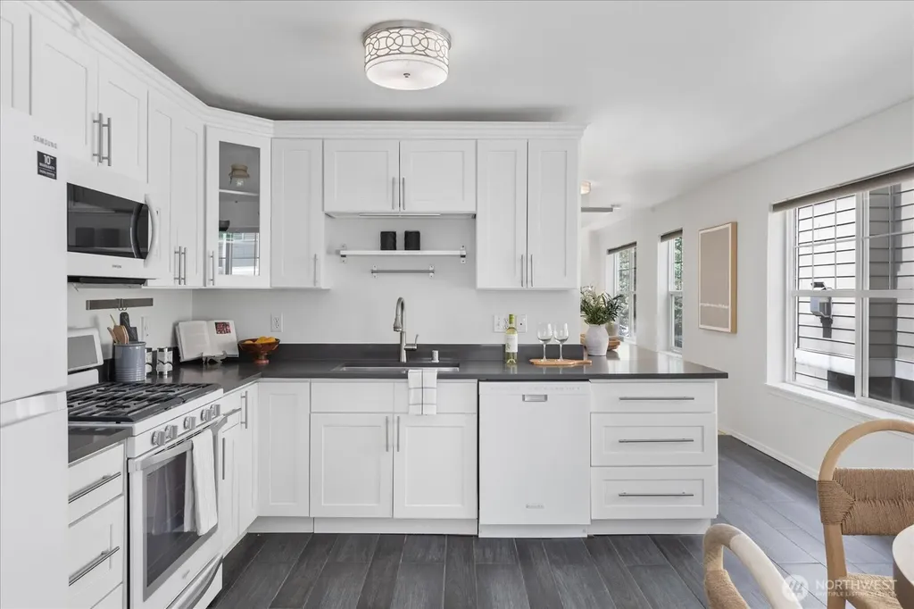 13716 Midvale Avenue N Seattle WA 98133