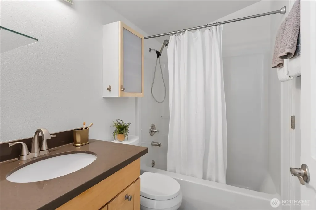 13716 Midvale Avenue N Seattle WA 98133