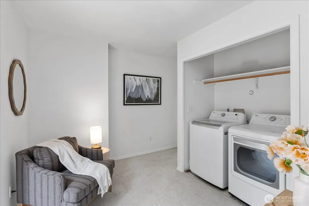 13716 Midvale Avenue N Seattle WA 98133