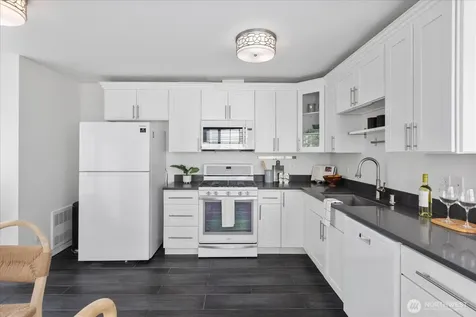 13716 Midvale Avenue N Seattle WA 98133