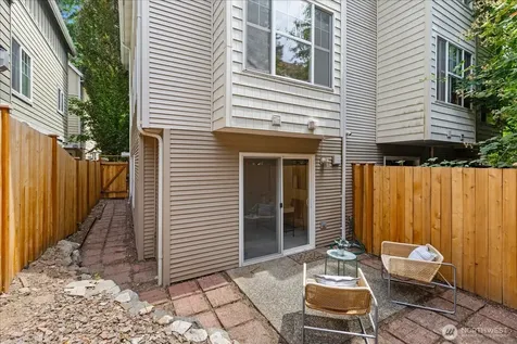 13716 Midvale Avenue N Seattle WA 98133