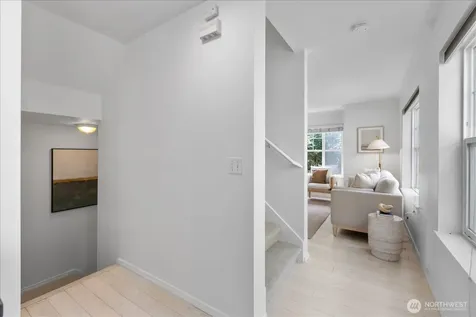 13716 Midvale Avenue N Seattle WA 98133