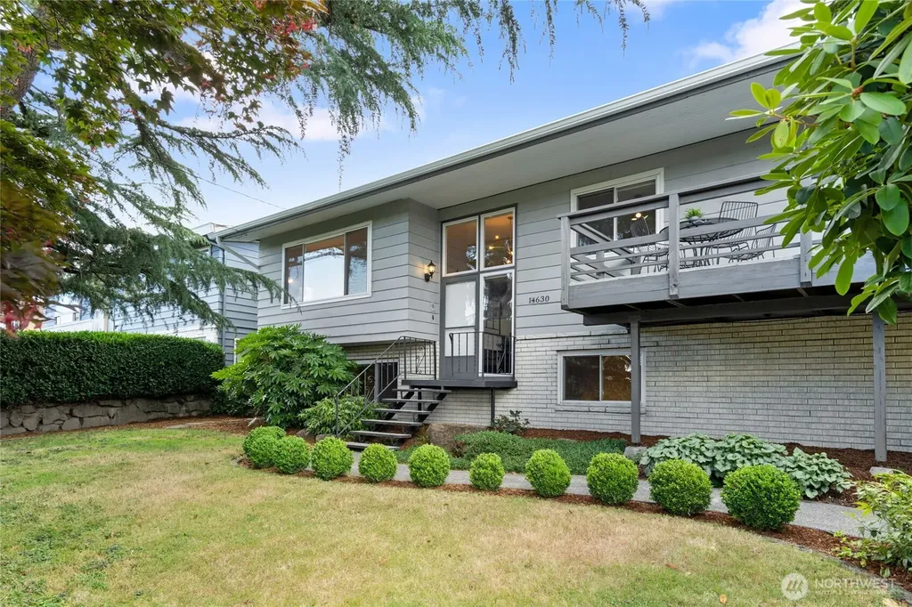14630 4th Avenue S Burien WA 98168