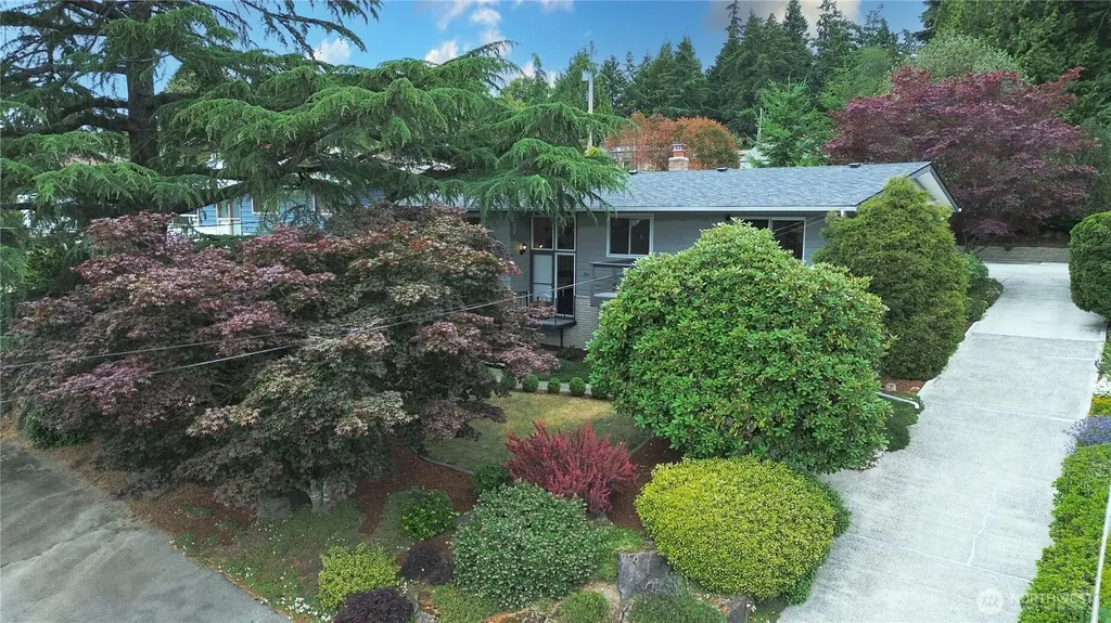 14630 4th Avenue S Burien WA 98168