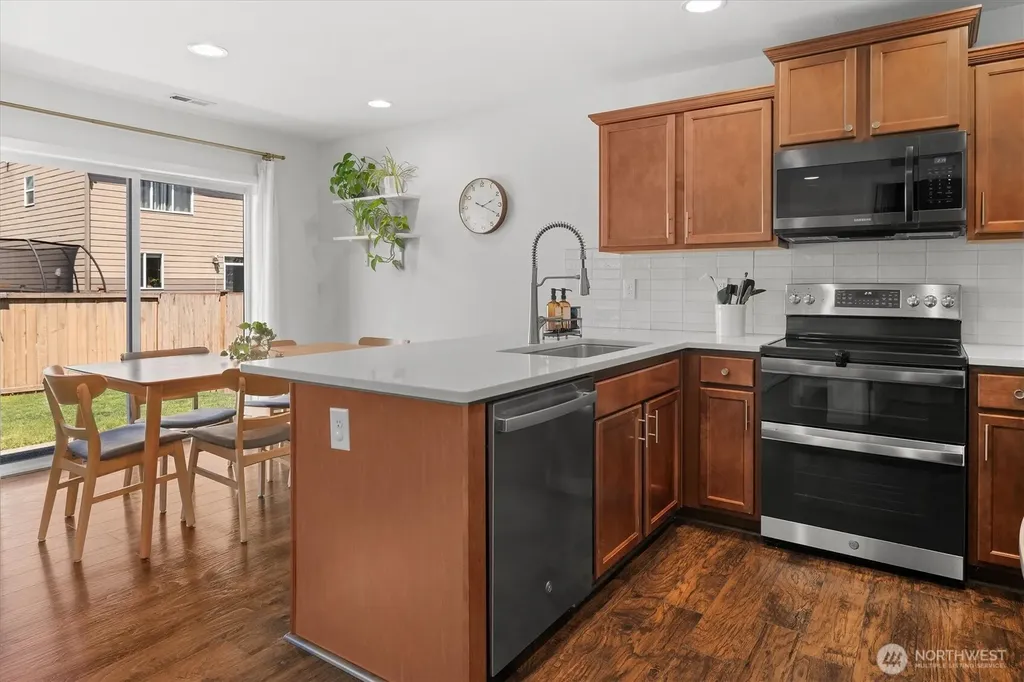 19516 SE 270th Place Covington WA 98042