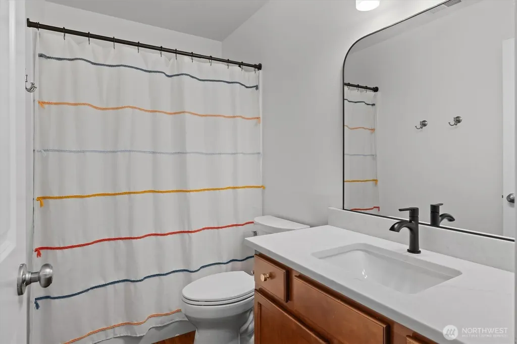 19516 SE 270th Place Covington WA 98042