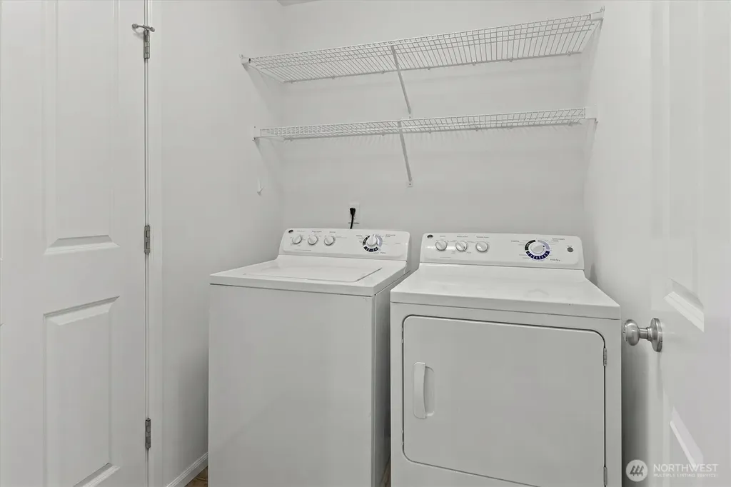 19516 SE 270th Place Covington WA 98042