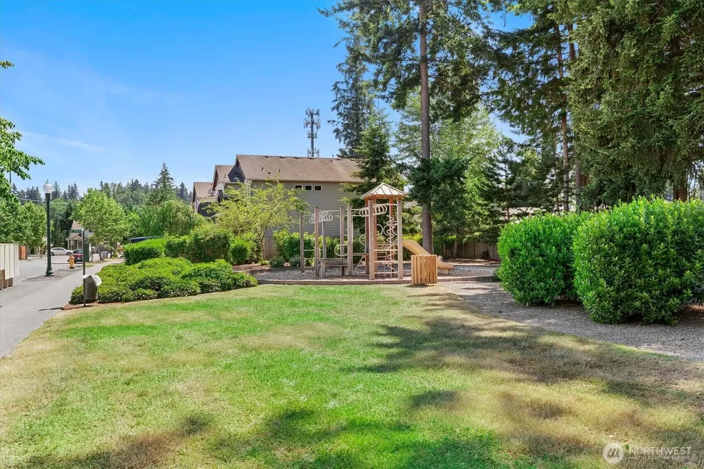 19516 SE 270th Place Covington WA 98042