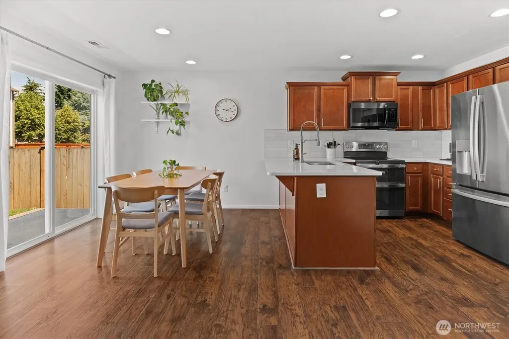 19516 SE 270th Place Covington WA 98042