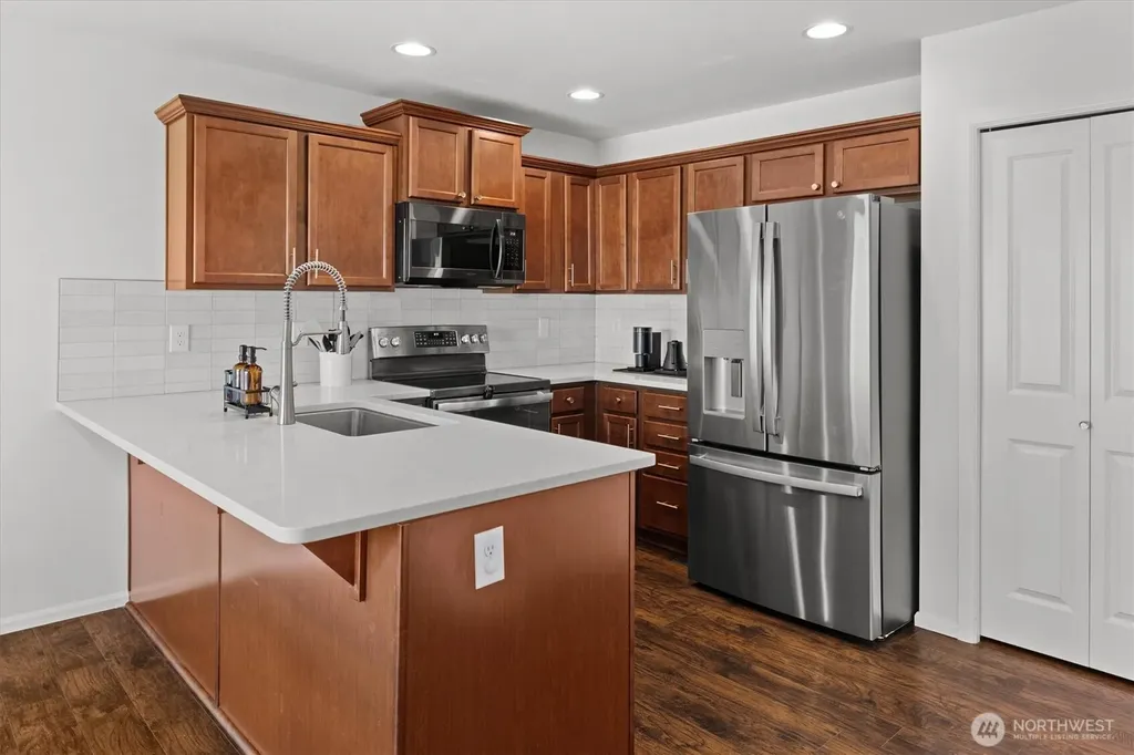19516 SE 270th Place Covington WA 98042